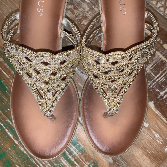 Wedges - Picture 3 of 4